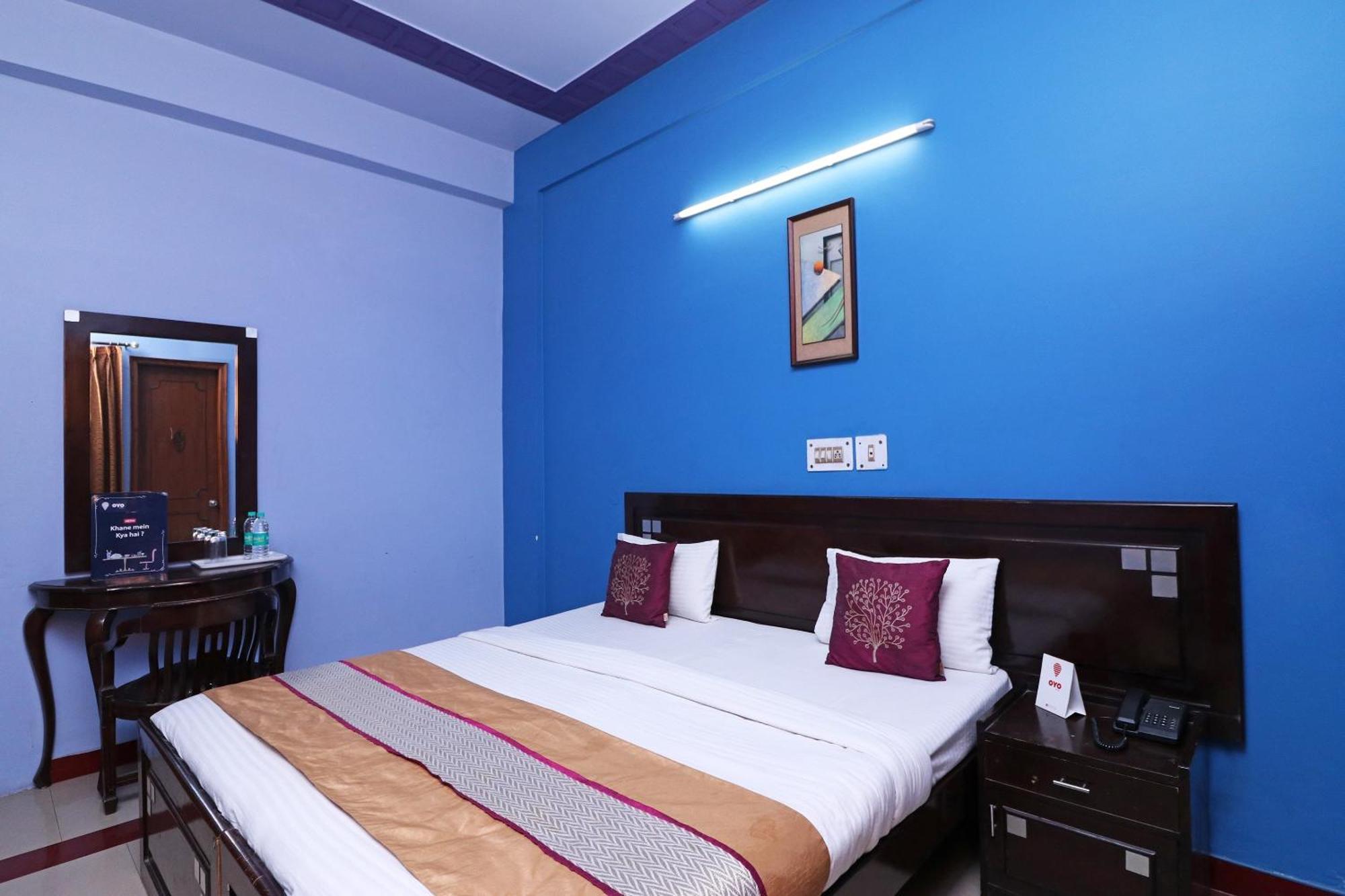 Townhouse Satguru Enclave Road Gurgaon Hotel Jāmb Exterior photo